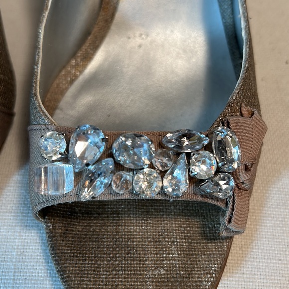 BEVERLY FELDMAN Tan Metallic Embellished Rhinestone Peep Toe Pumps Size 9.5 - Picture 6 of 12